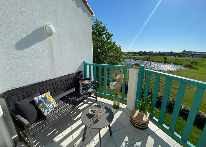 דירה Djiimee, Piscine & Vue Apaisante Sur Golf, 5 Pers *